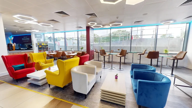 Atrium Hotel Heathrow bar and lounge