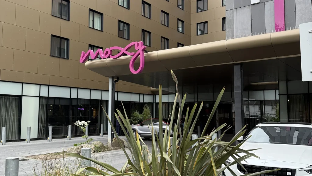 Moxy London Heathrow Airport hotel exterior building